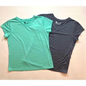TWO Xersion V-Neck Athletic Short Sleeve Quick-Dry T-Shirts Girls 18 ½ Plus